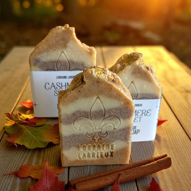 CASHMERE SUNSET Soap (Vanilla, Soft Woods, Honey, Violet)
