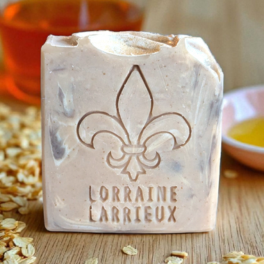 GOAT MILK & HONEY Soap (Oatmeal Milk and Honey Scented)