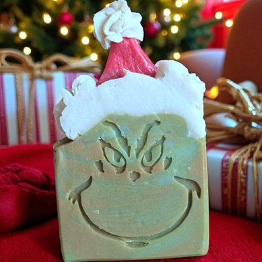 HOLIDAY CHEERMEISTER Soap (Strawberry Soda, Kiwi, Pineapple)